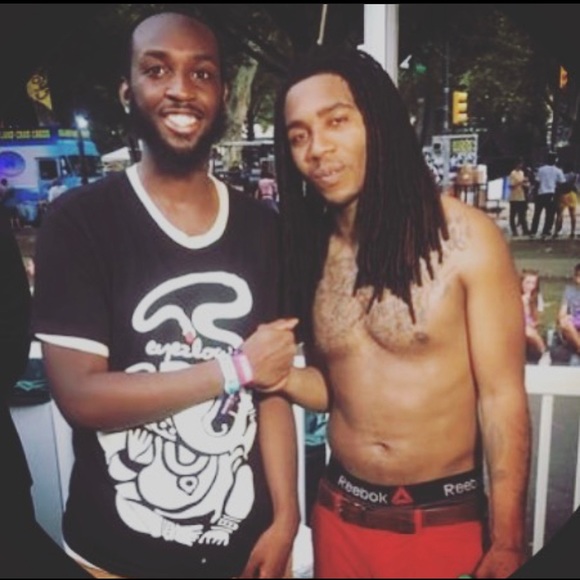 - Ganesh tee - Picture 5 of 6